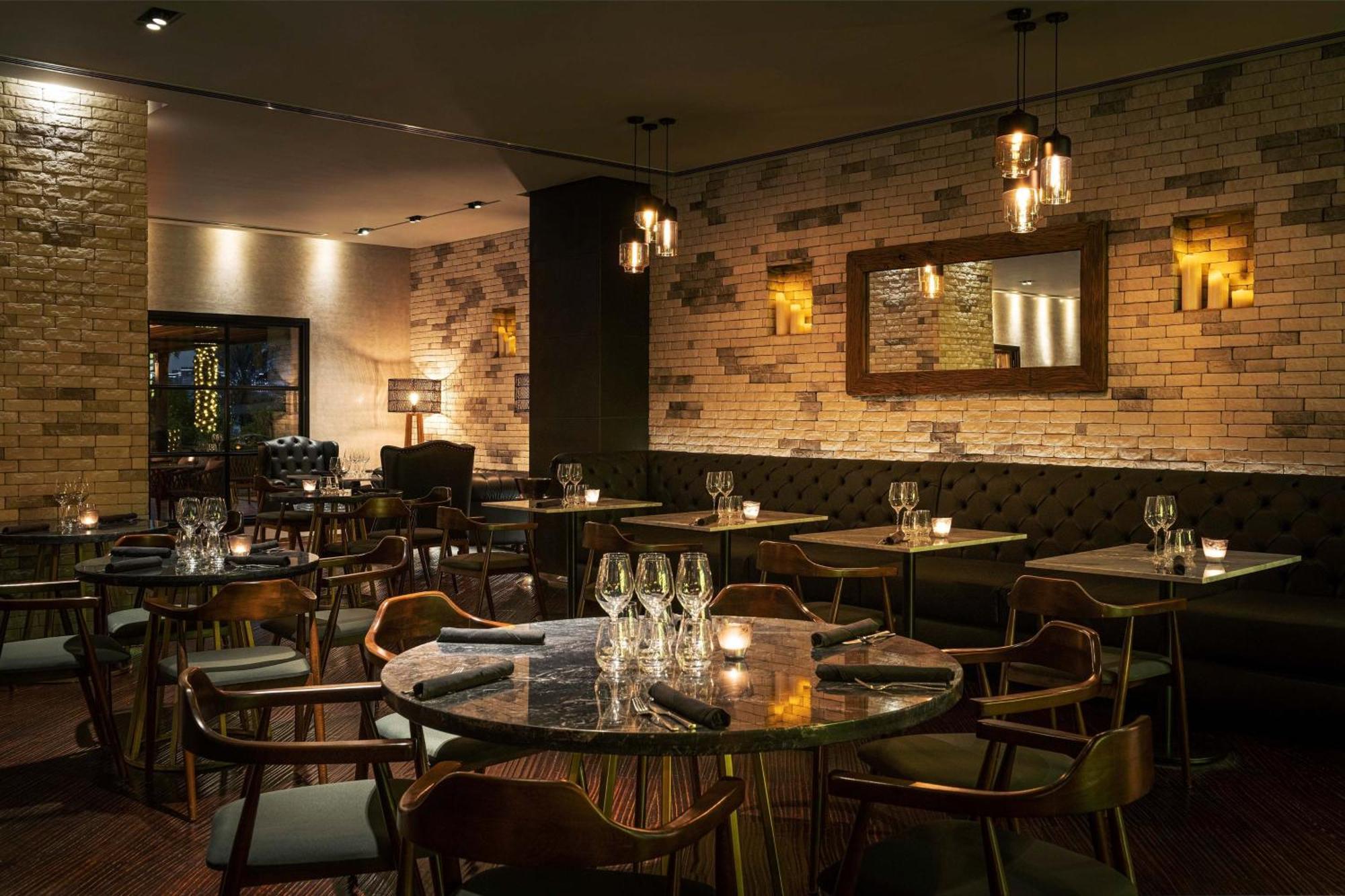 迪拜迈纳塞亚海滩威斯汀度假酒店 外观 照片 Interior of the restaurant