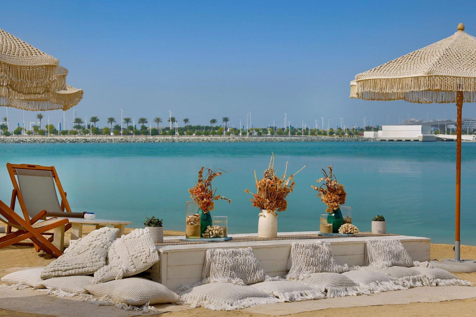 迪拜迈纳塞亚海滩威斯汀度假酒店 外观 照片 View of the lagoon